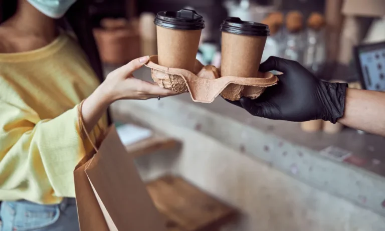 Choosing the Right Takeaway Packaging for Your Café